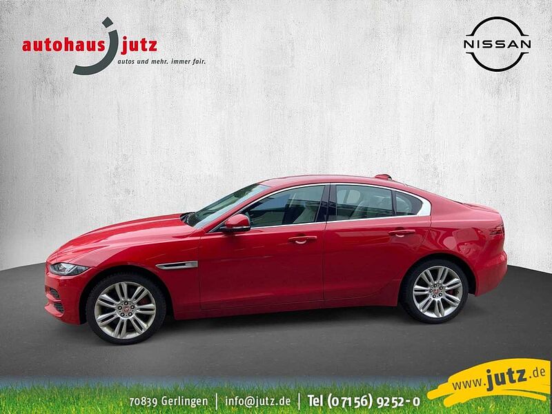 Jaguar XE SE AWD P300 LED 360° Navi Sitzh Tempo DAB