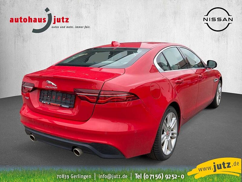 Jaguar XE SE AWD P300 LED 360° Navi Sitzh Tempo DAB