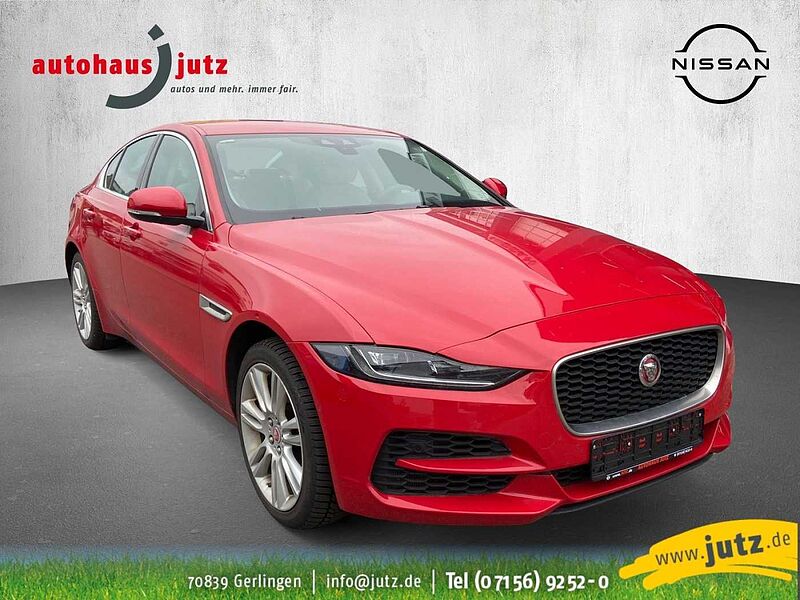 Jaguar XE SE AWD P300 LED 360° Navi Sitzh Tempo DAB