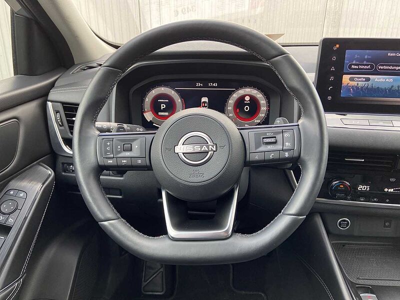 Nissan Qashqai N-Connecta 1.3 DGT-T Xtronic Navi Sitzh