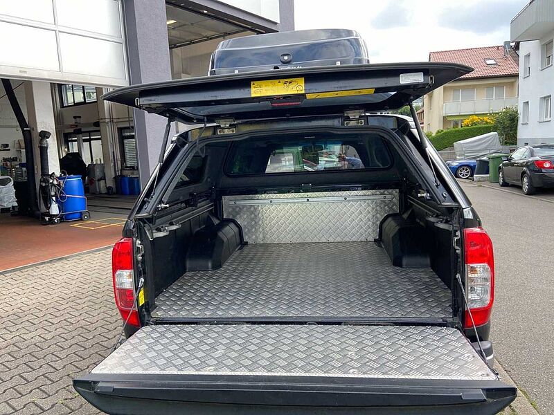 Nissan Navara NP300 Tekna Double Cab 4x4