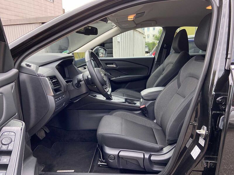 Nissan Qashqai 1.3 DIG-T N-Connecta Navi Sitzh CarPlay