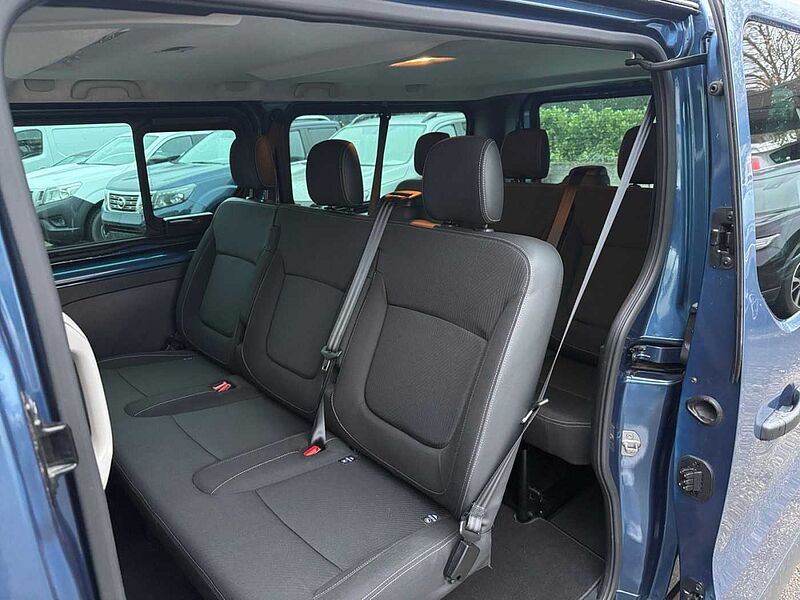 Nissan NV300 Kombi L2H1 2,9t PREMIUM