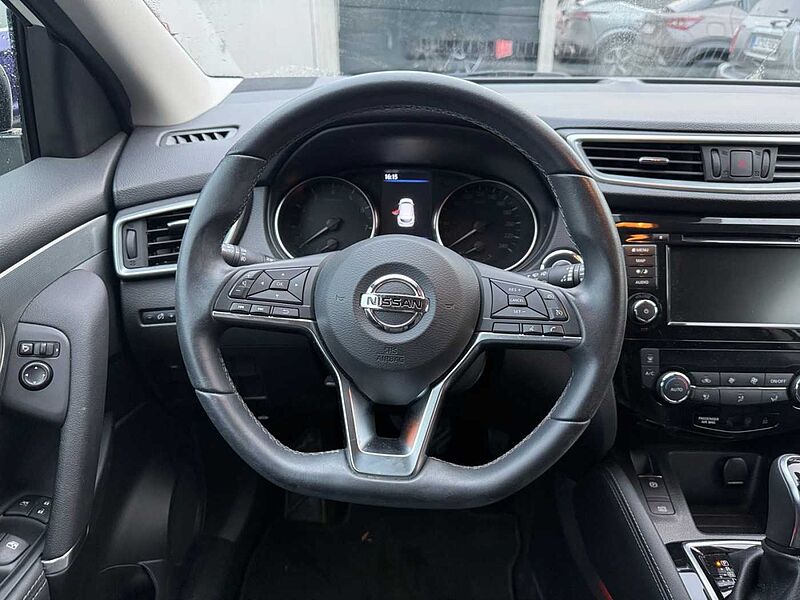 Nissan Qashqai 1.3 DIG-T Akari LED 360° Pano Navi Sitzh