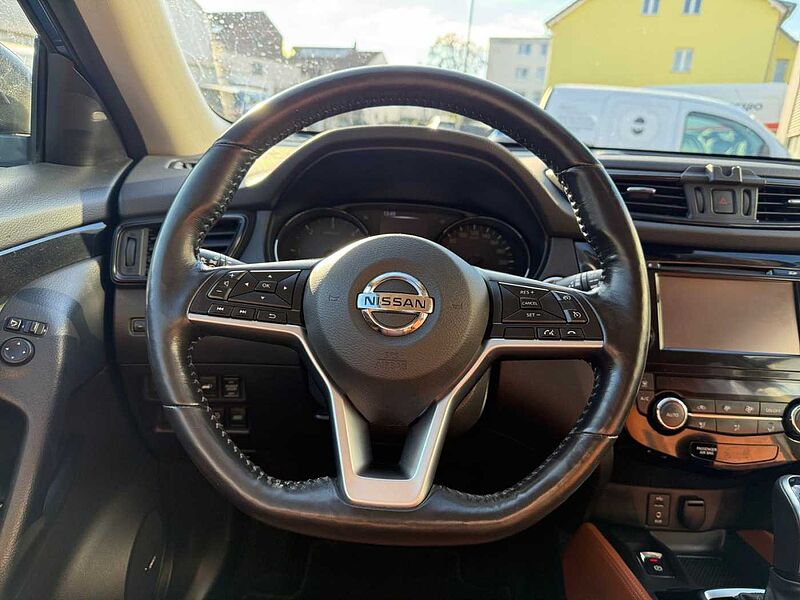 Nissan X-Trail 1.7 dCi Tekna 4x4 X-Tronic 360° BOSE Pano