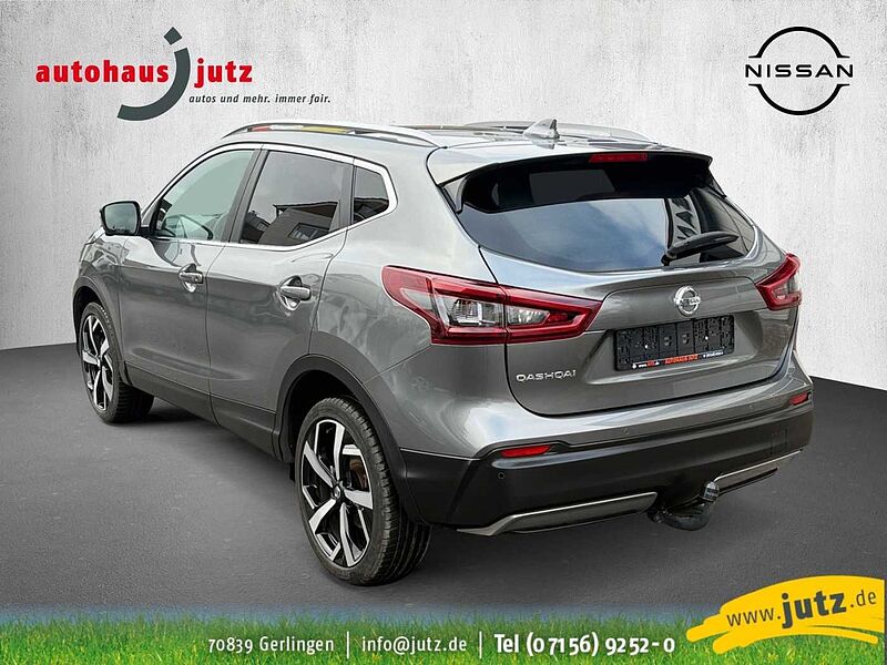 Nissan Qashqai 1.3 DIG-T DCT Akari AHK Navi 360° Pano